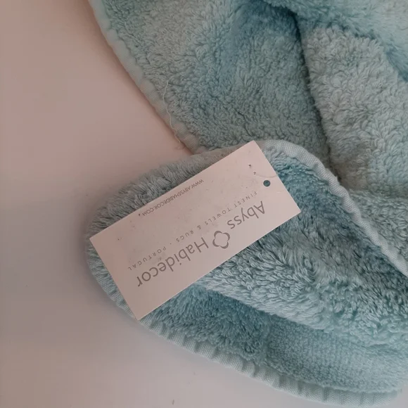 Abyss and Habidecor Super Line Bath Towel 28 x 54 Ice Blue